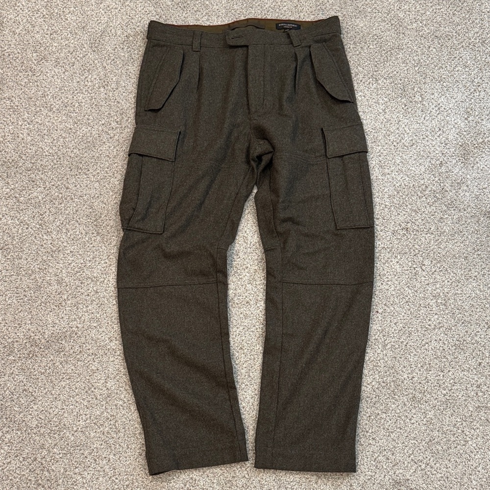 Banana Republic Olive Wool Cargo Pants